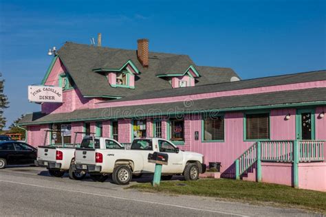 pink cadillac diner virginia closing.